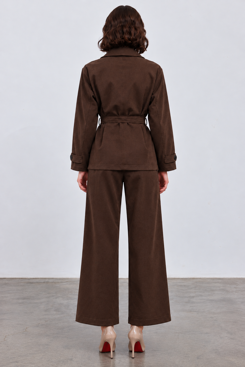 color:CHOCOLATE