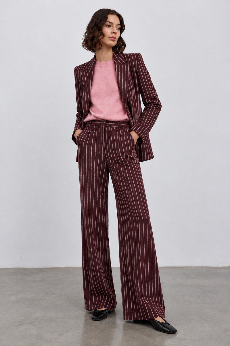 color:BORDEAU