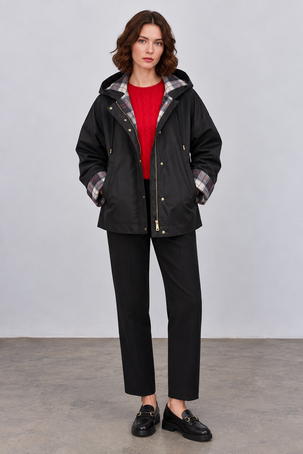 color:BLACK