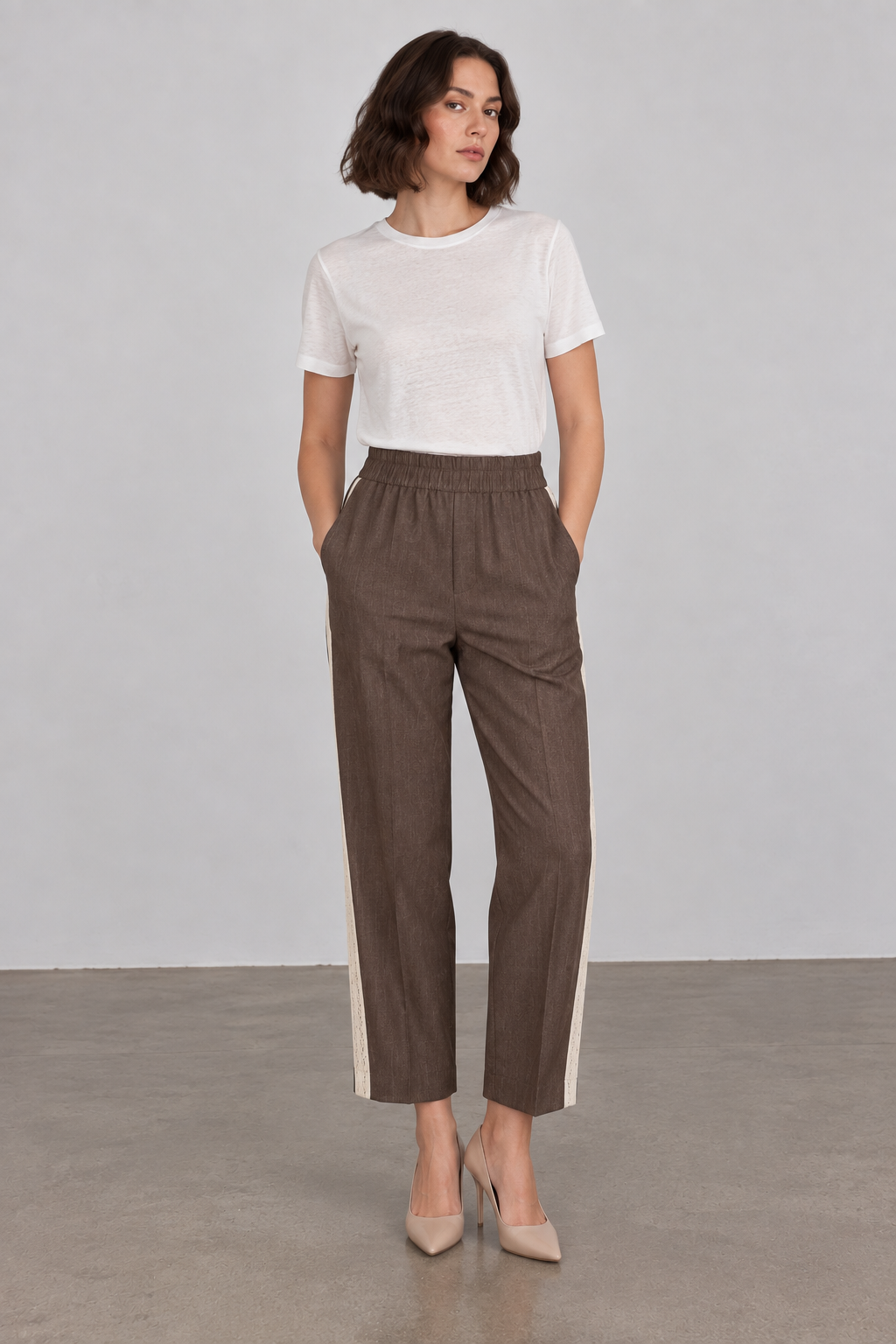 color:CHOCOLATE