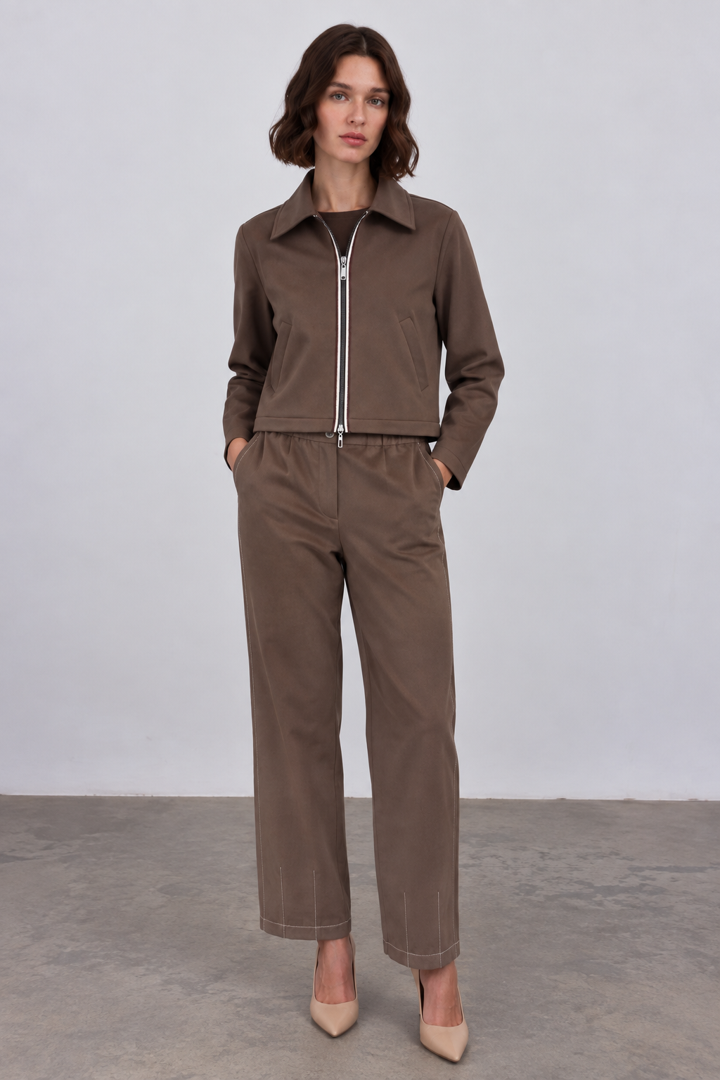 color:CHOCOLATE
