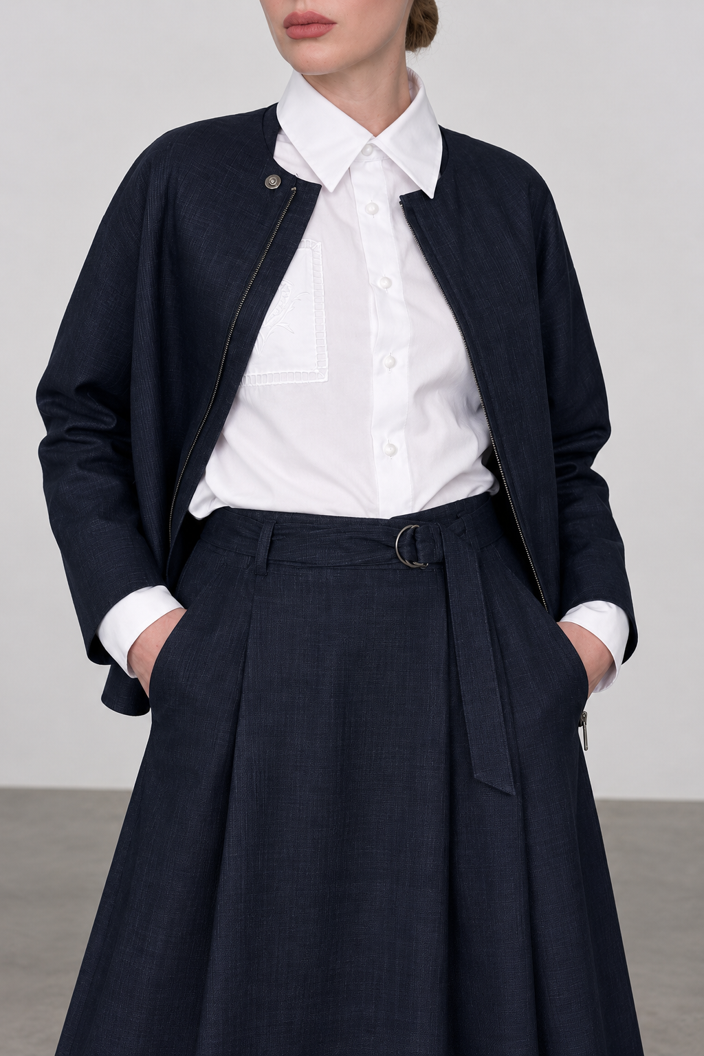 Color:NAVY