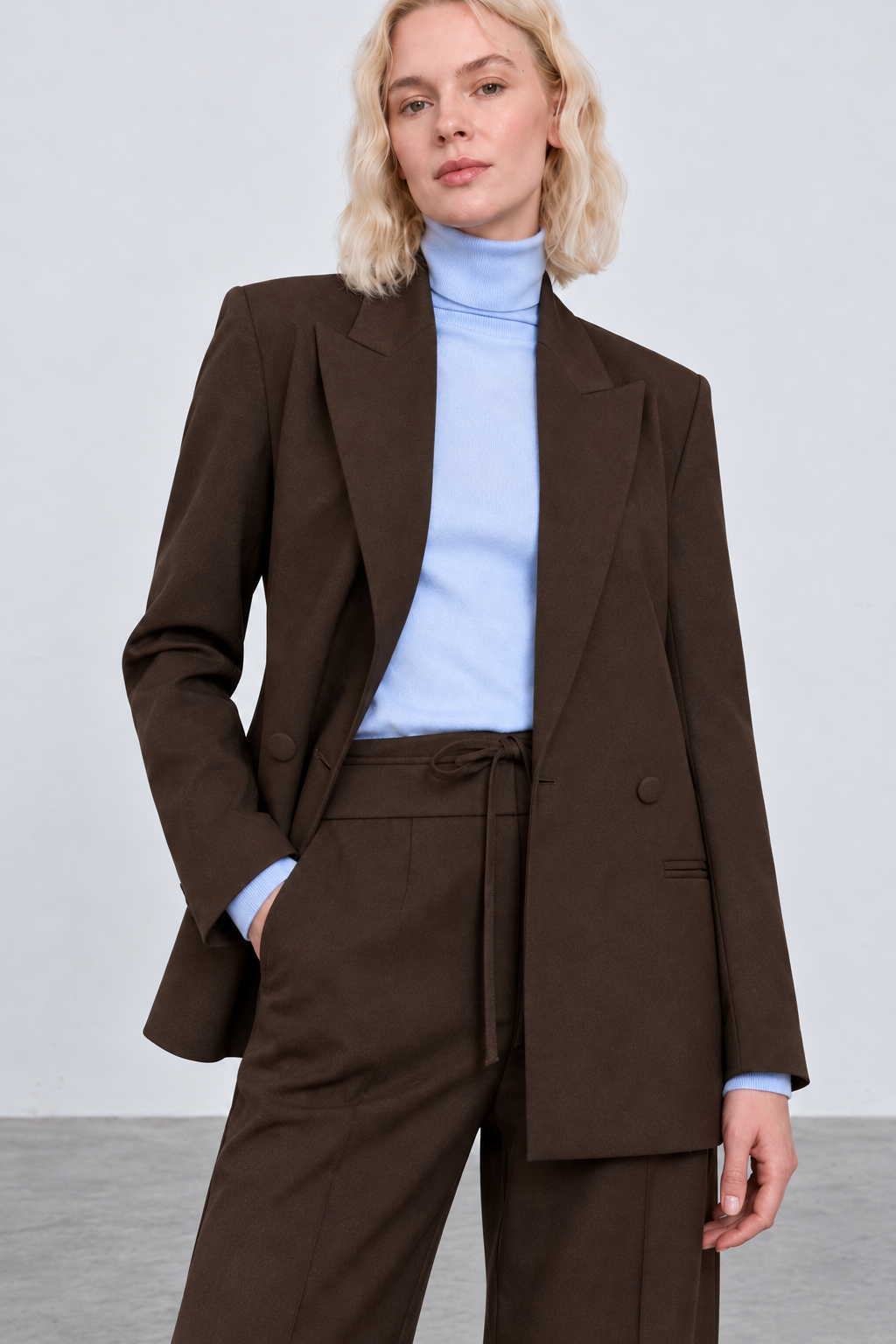 color:BROWN