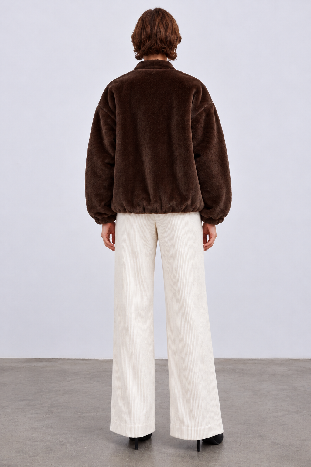 color:BROWN
