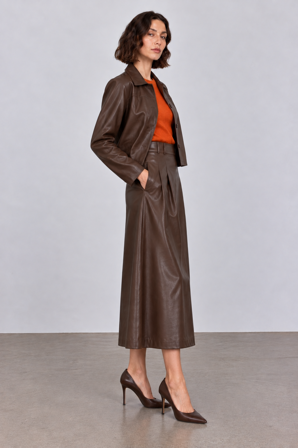 color:CHOCOLATE