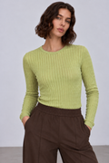 color:LIME GREEN