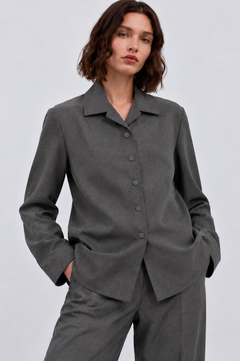 color:DARK GREY