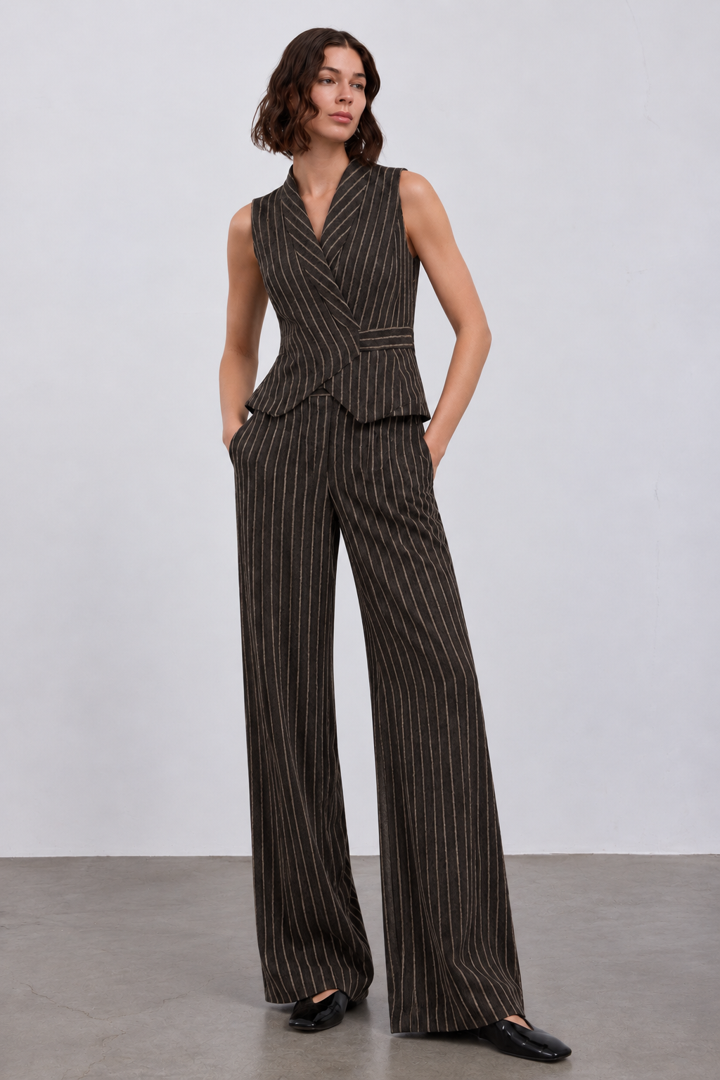 color:BROWN