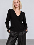 color:BLACK