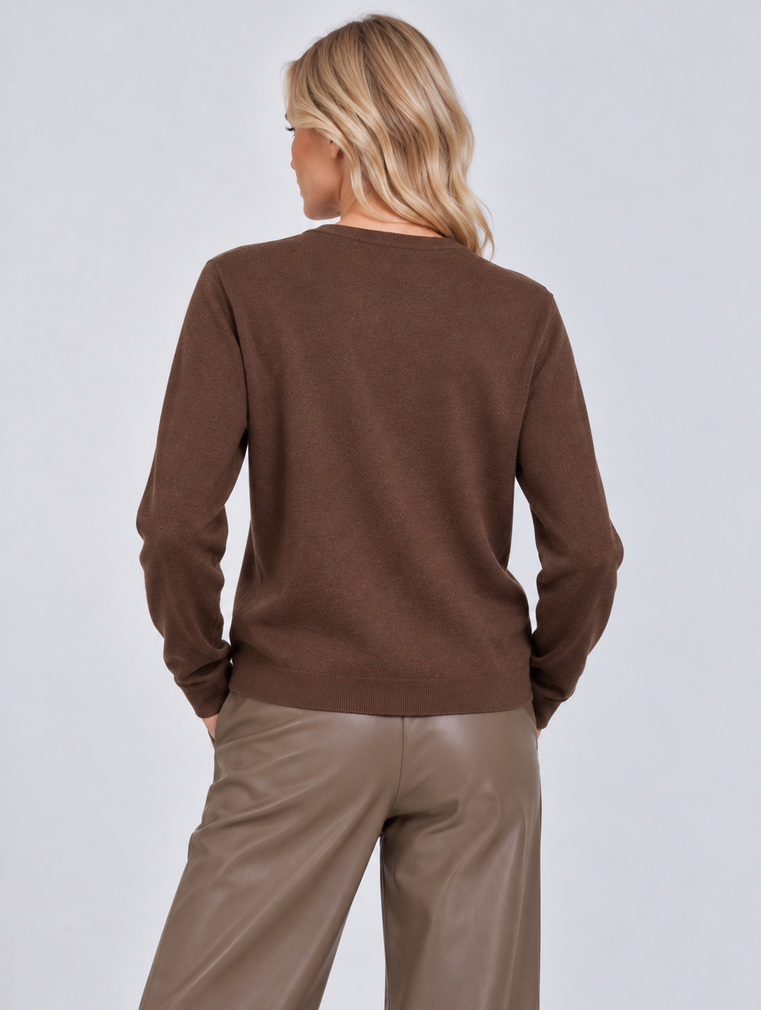 color:BROWN