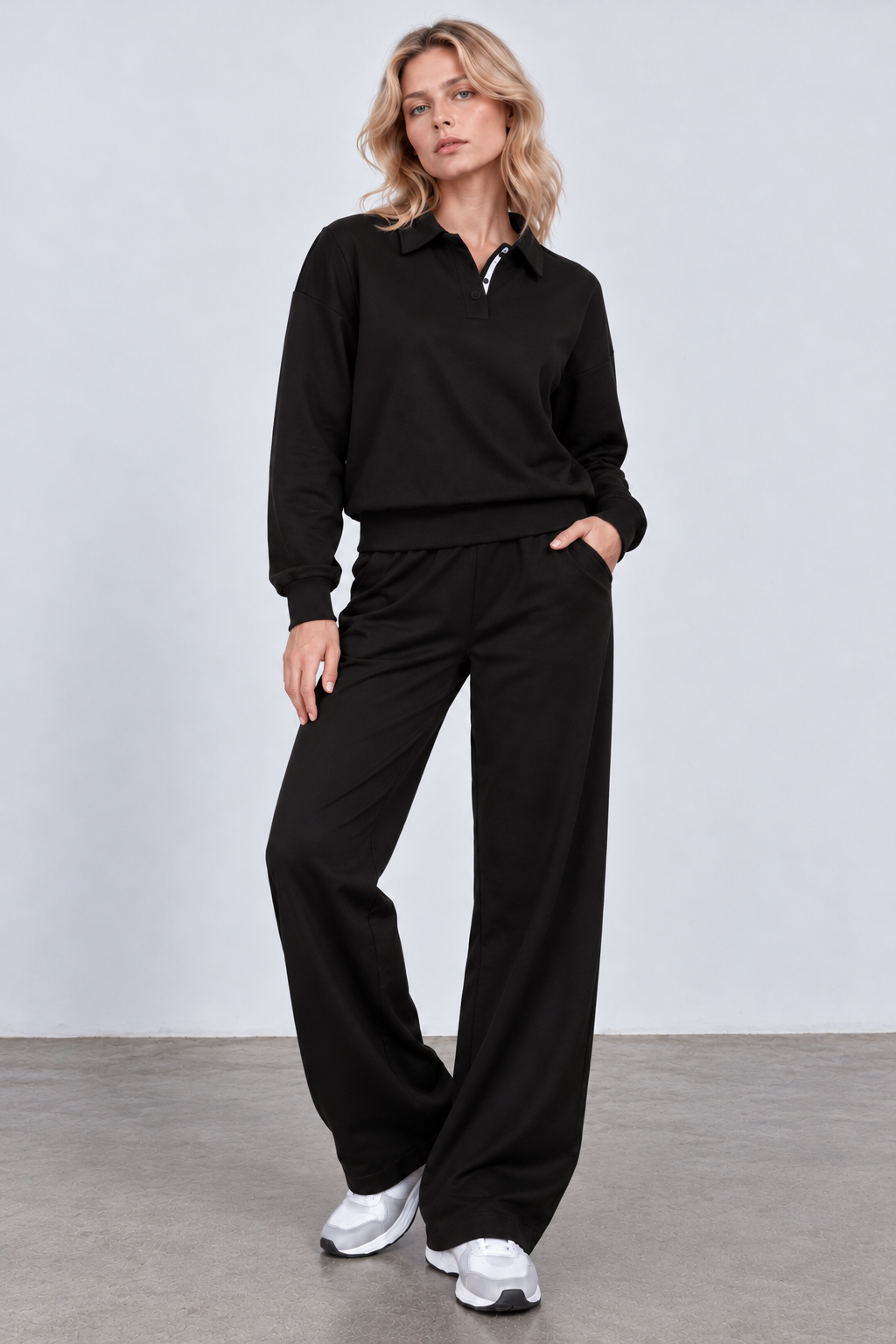 color:BLACK