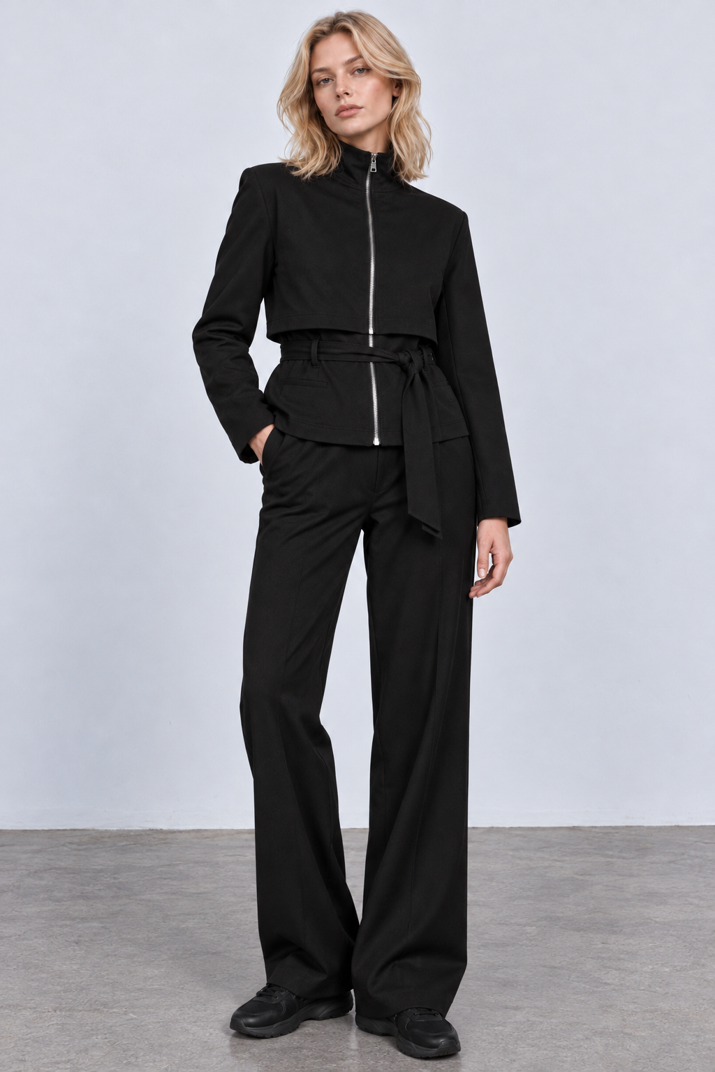 color:BLACK