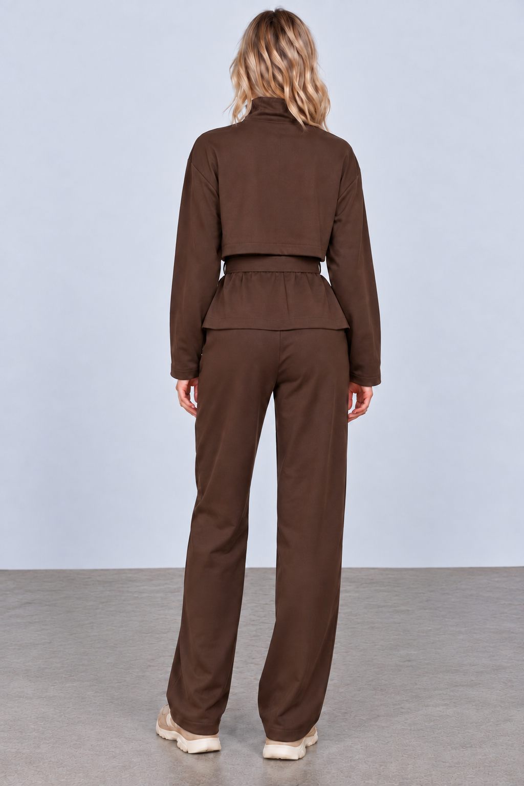 color:BROWN