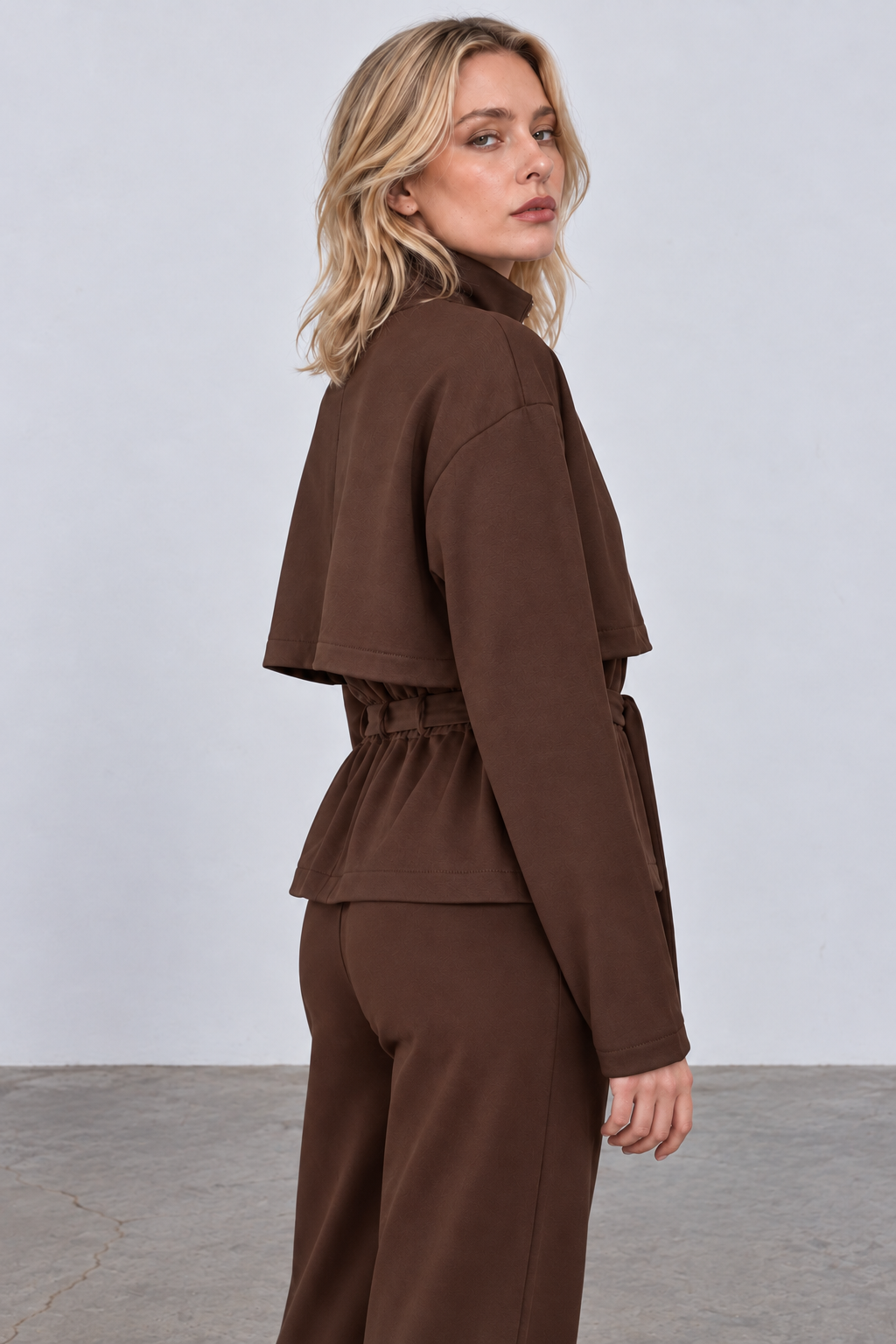 color:BROWN