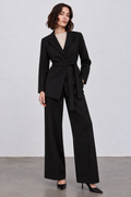 color:BLACK