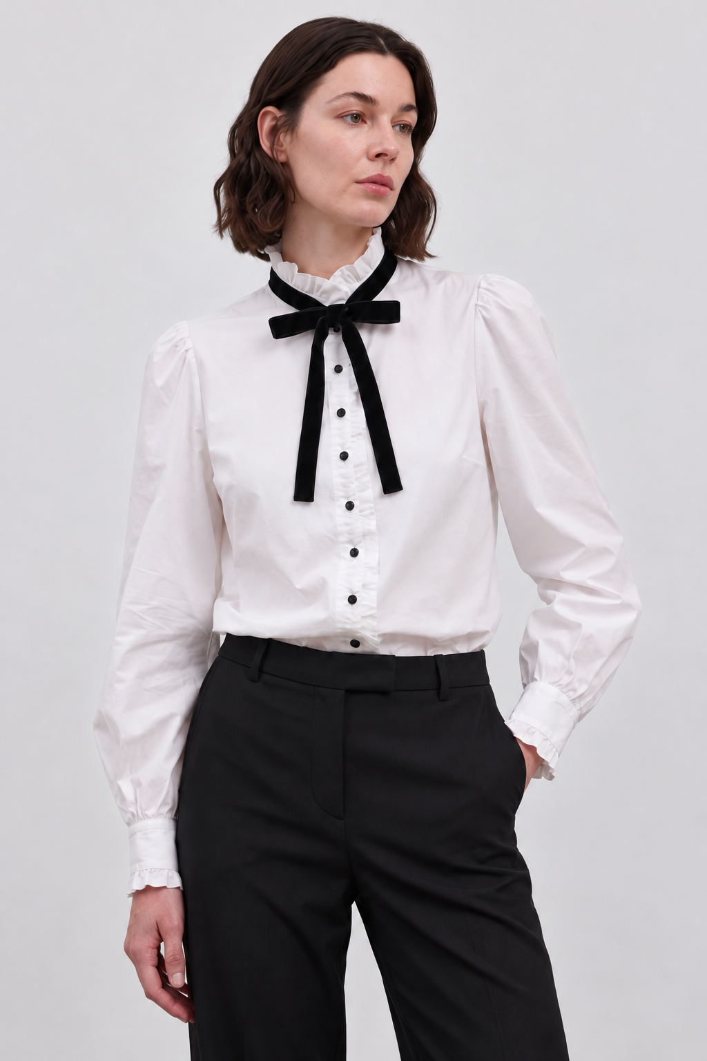 color:OFF WHITE