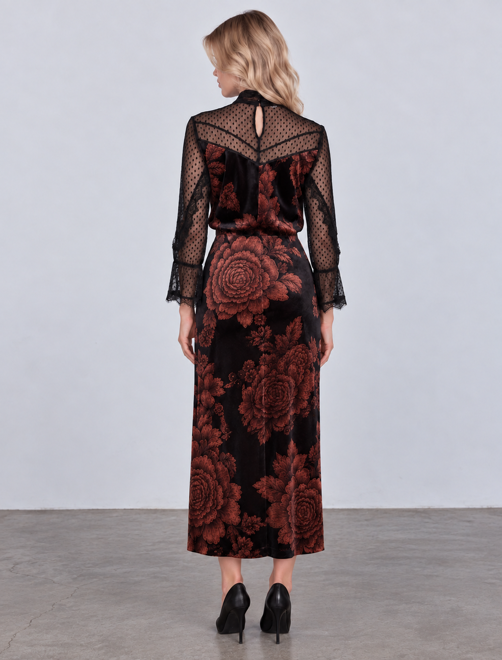 color:GOLD-BROWN
