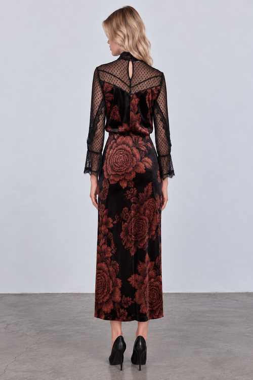 color:GOLD-BROWN